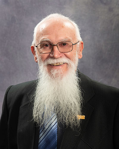 Portrait photograph of Senator Russ Tempel